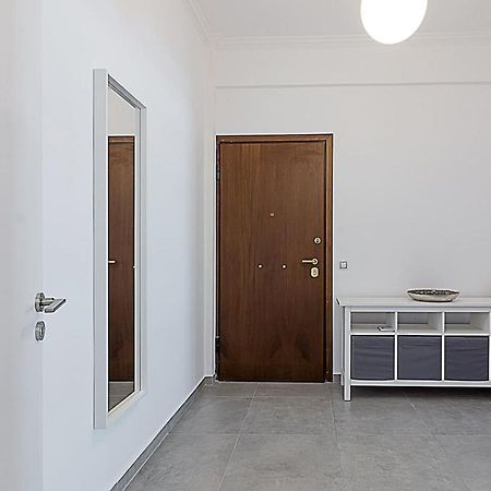 Spacious Two Bedroom Apartment In Central Location Афіни Екстер'єр фото