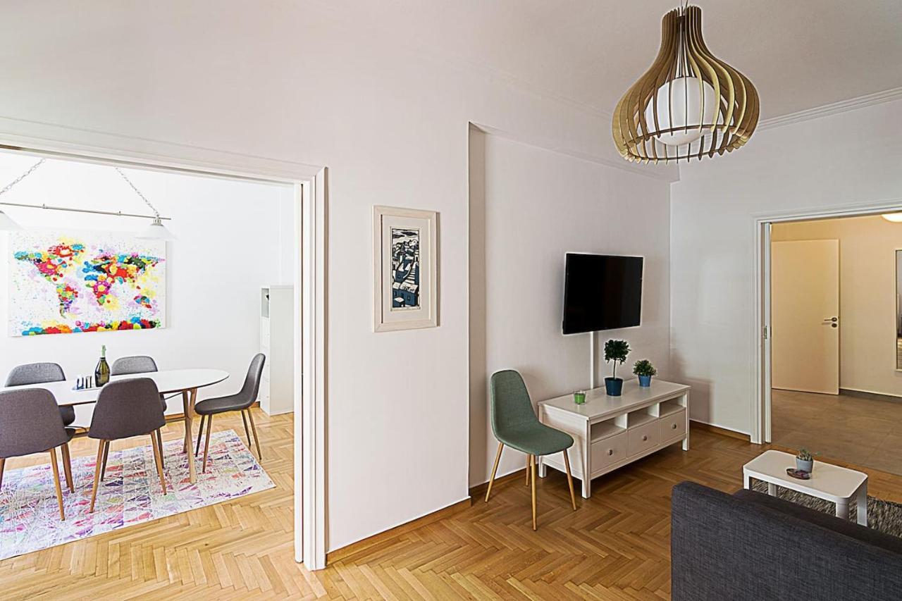 Spacious Two Bedroom Apartment In Central Location Афіни Екстер'єр фото