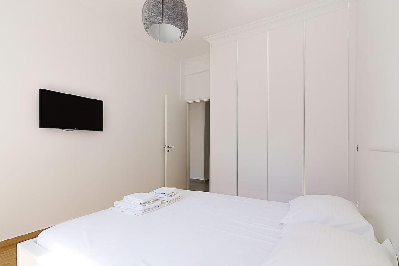 Spacious Two Bedroom Apartment In Central Location Афіни Екстер'єр фото