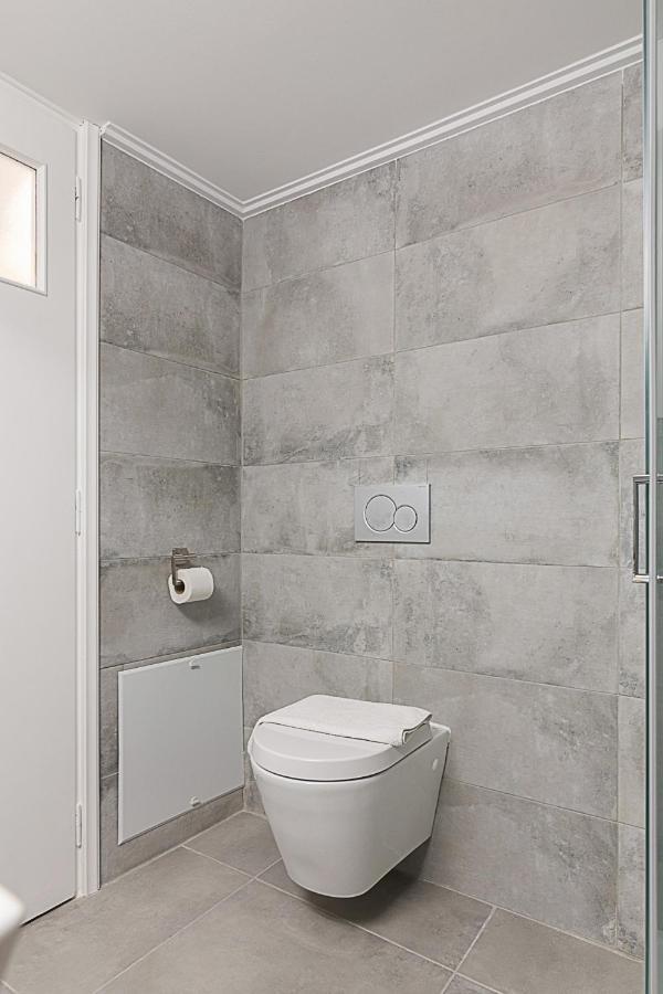 Spacious Two Bedroom Apartment In Central Location Афіни Екстер'єр фото