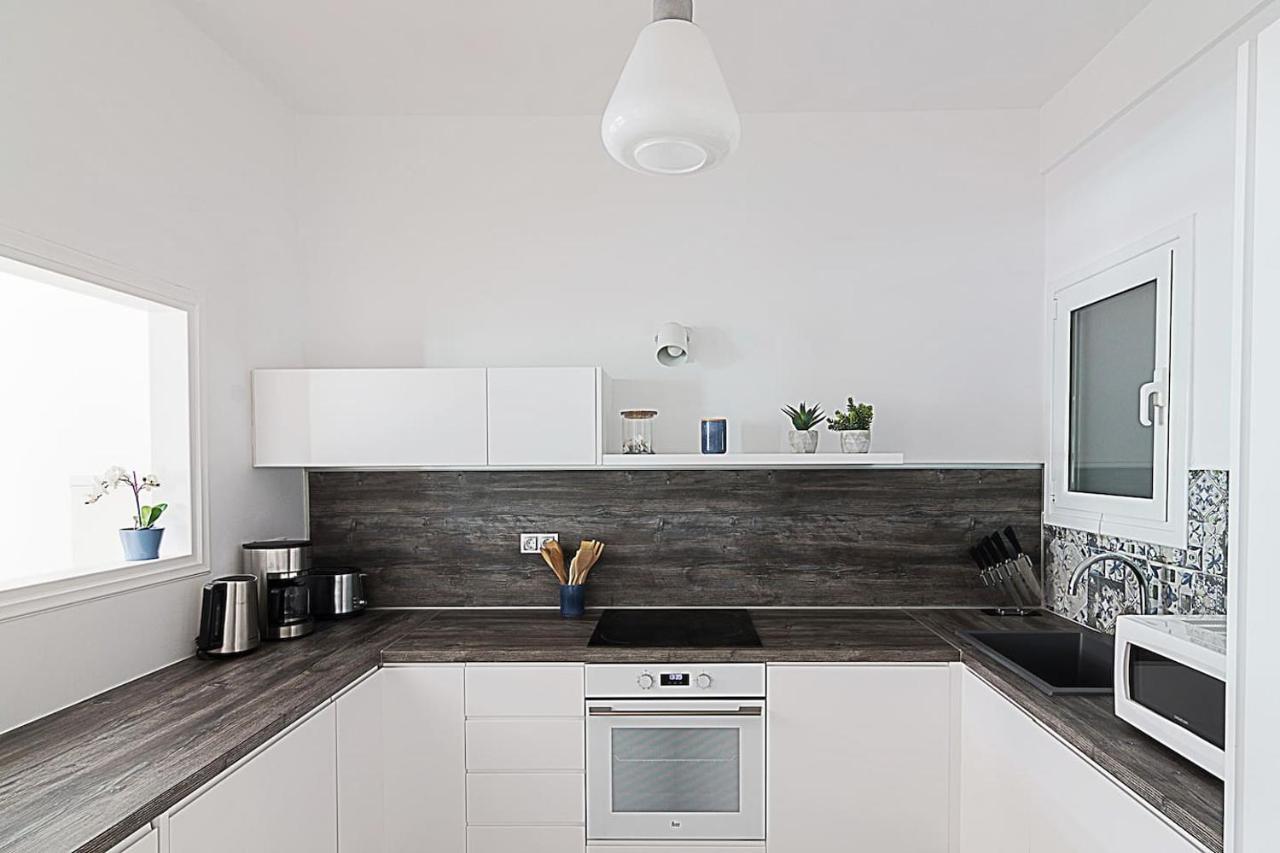 Spacious Two Bedroom Apartment In Central Location Афіни Екстер'єр фото
