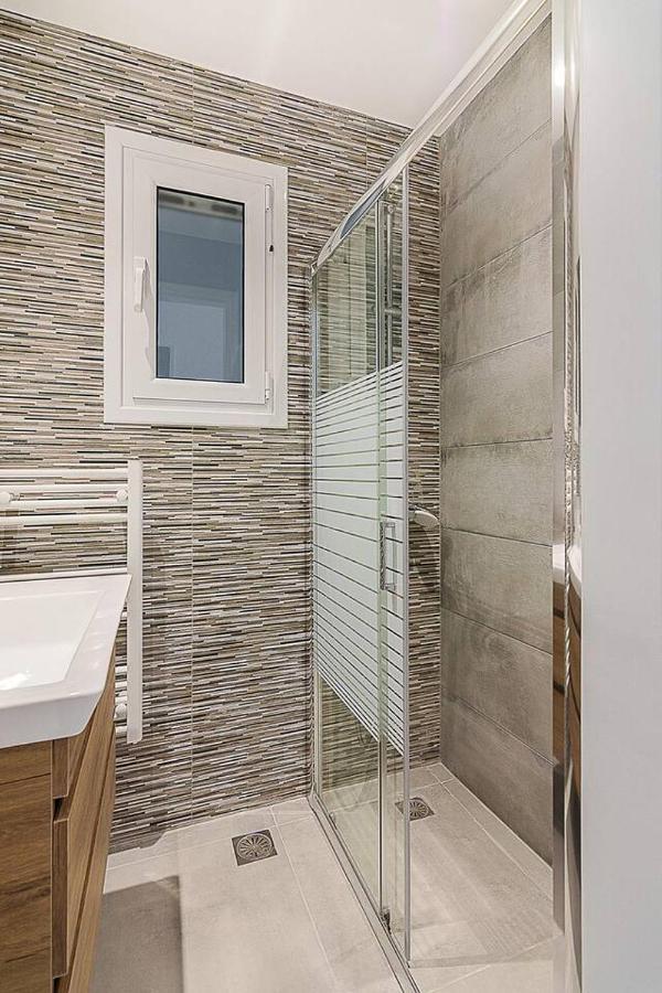 Spacious Two Bedroom Apartment In Central Location Афіни Екстер'єр фото