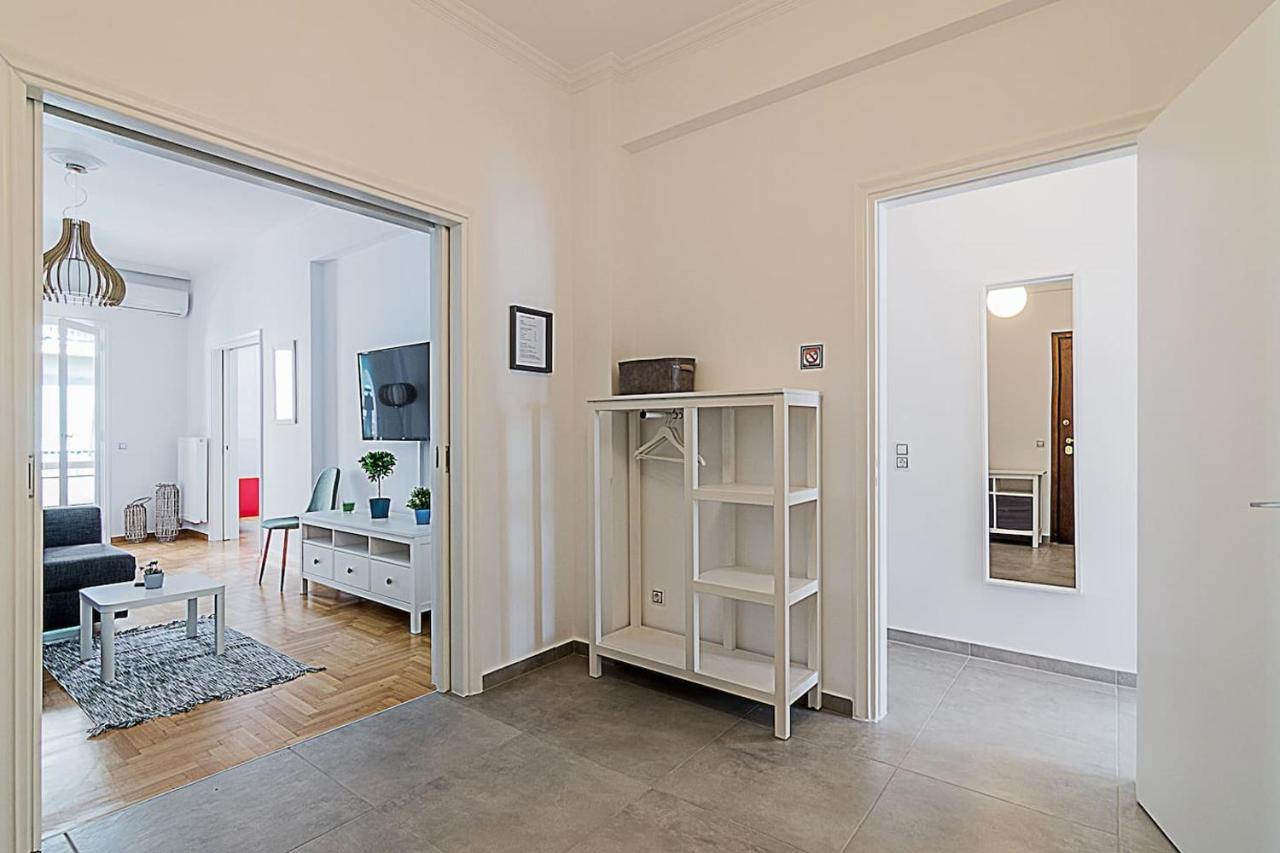 Spacious Two Bedroom Apartment In Central Location Афіни Екстер'єр фото