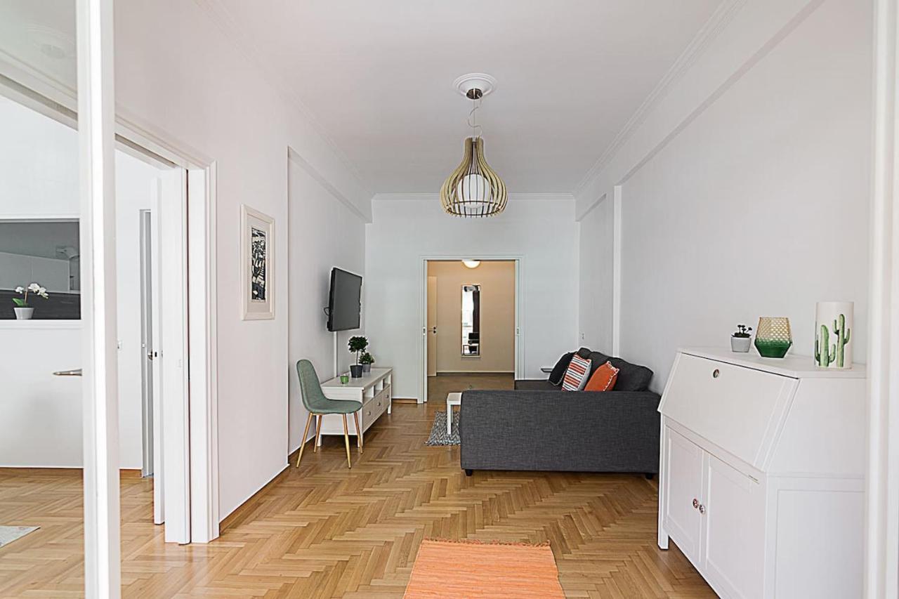 Spacious Two Bedroom Apartment In Central Location Афіни Екстер'єр фото
