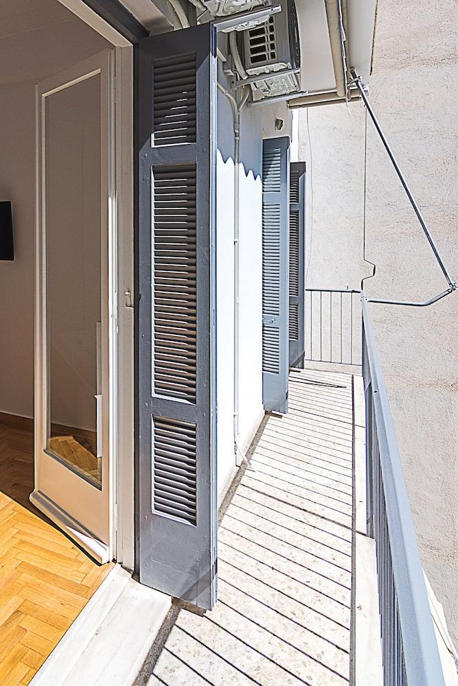 Spacious Two Bedroom Apartment In Central Location Афіни Екстер'єр фото